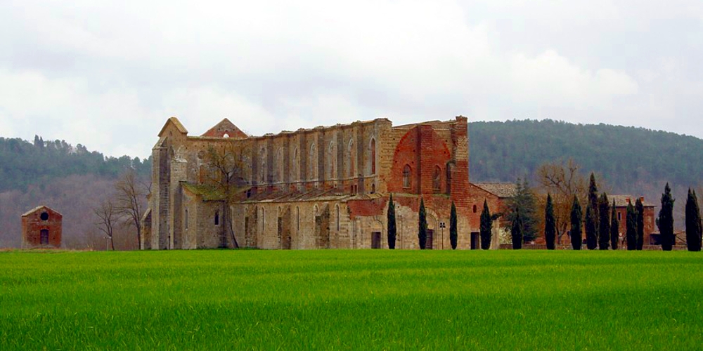 abbazia-di-san-galgano4.jpg