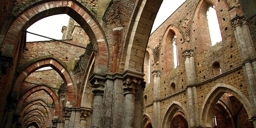 abbazia-di-san-galgano5.jpg