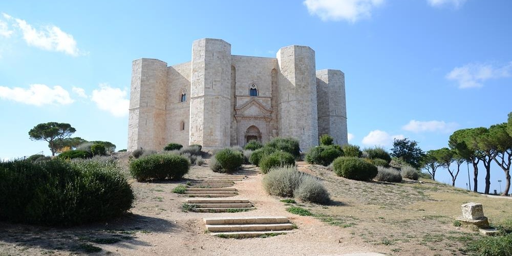 castel-del-monte1.jpg